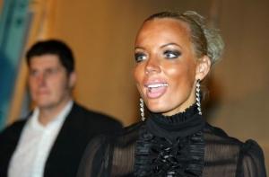 Светская львица Сончика попала в аварию