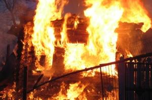 В Дрейлини горел жилой дом, есть жертвы