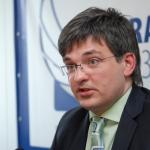 Советник премьера хочет обеспечить каждого жителя новостями (АУДИО)