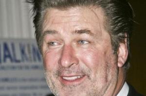 Алека Болдуина выгнали из самолета