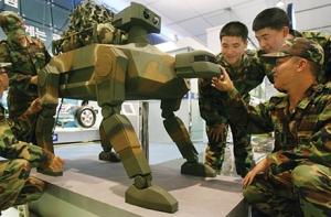 Министр обороны призвал Латвию вооружаться