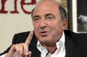 Березовский возглавил акцию протеста в Лондоне