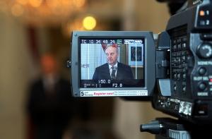 Президент сломал телеканалам сетку вещания