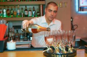Игристое вино Torley отпраздновало день рождения