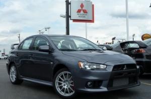 Депутат «Единства» купил роскошный автомобиль