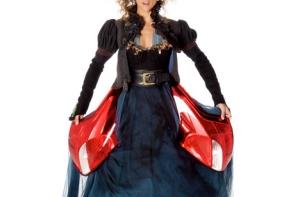 Автомобильная компания Ford создала дизайнерское платье