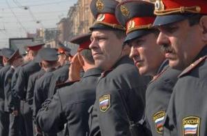 Полицейские в Москве вымогали пять миллионов