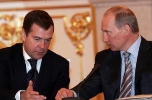 Медведев похвалил Путина за работу