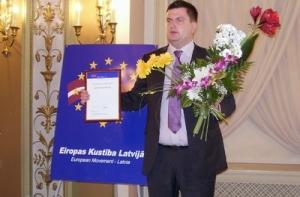 Эксперты противоречиво оценивают уходящий год