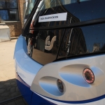 Аварии: в Риге мужчина попал под трамвай