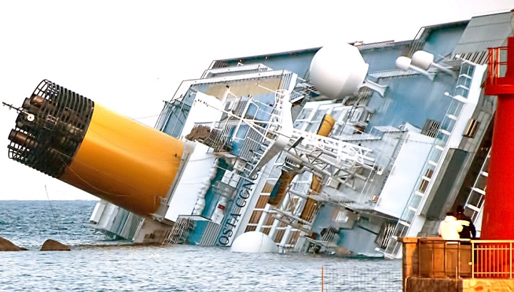 Число жертв Concordia достигло 15 человек