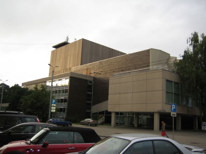 У театра Дайлес будет построена подземная стоянка