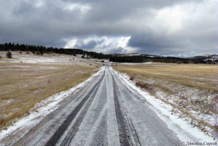 Водителей предупреждают о гололеде