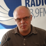 Премьер призвал министров равняться на Килиса