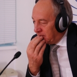 Тысячи латвийцев просили президента включить ЦС в Кабмин