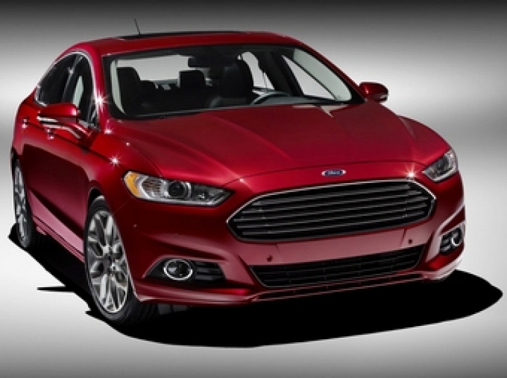 Компания Ford показала новый седан Fusion