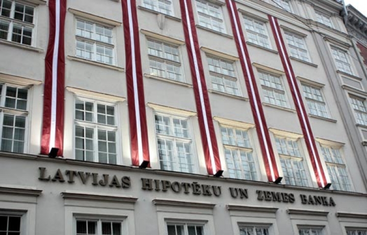 Переговоры о продаже Hipotēku banka будут продолжены