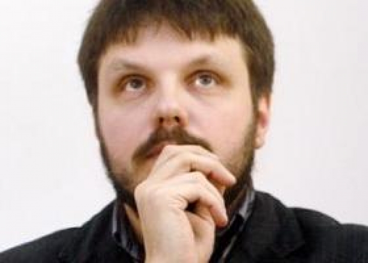 Политолог: одно правительство Домбровскиса другого не лучше