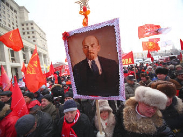 Коммунисты провели митинг на Манежной площади