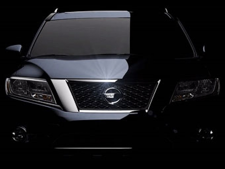 Nissan продолжил раскрывать внешность Pathfinder (ВИДЕО)