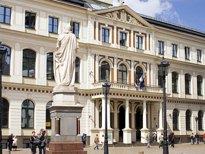 Оппозиция РД: Ушаков хвастается своей бездеятельностью