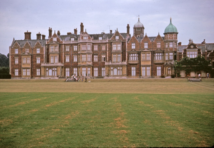 Рядом с королевским замком найдено тело гражданки Латвии