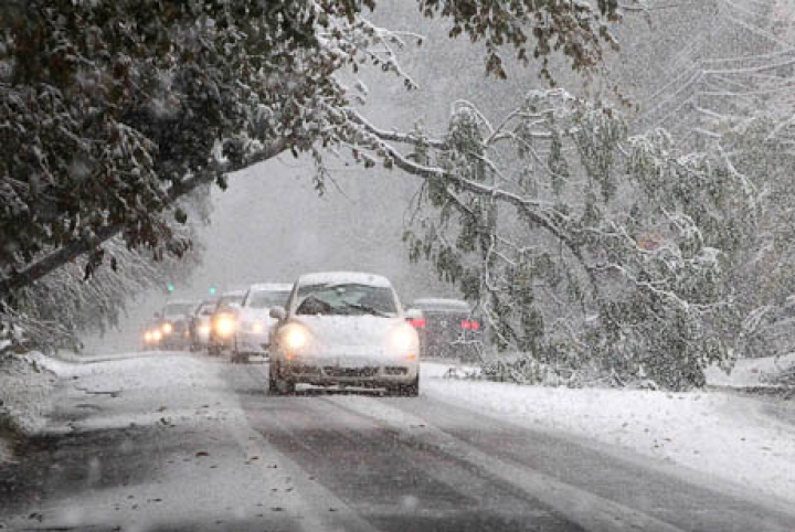 Циклон принесет в Латвию бурю и снег