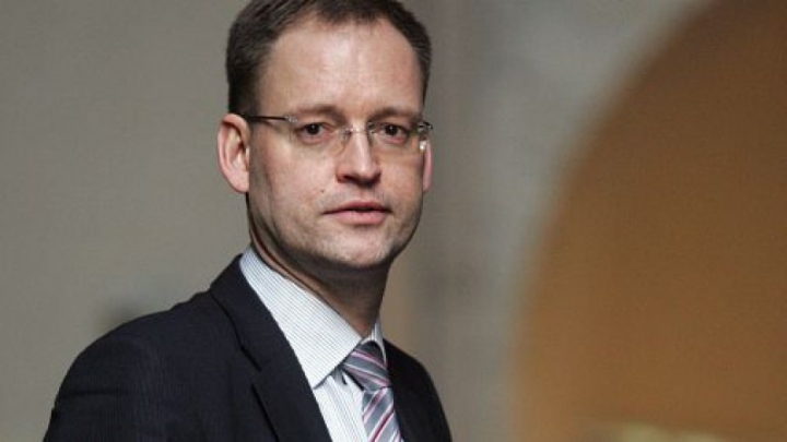 Закулиса утвердили на должности главы FKTK