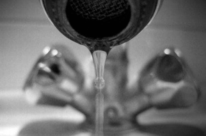 Rīgas ūdens предупреждает о загрязнении воды (АУДИО)