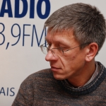Юдин: неграждане –  привилегированная группа
