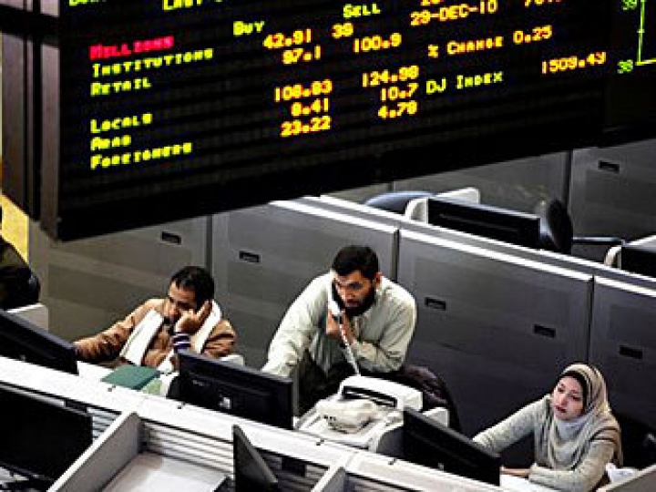 Массовая драка болельщиков обвалила фондовый индекс Египта