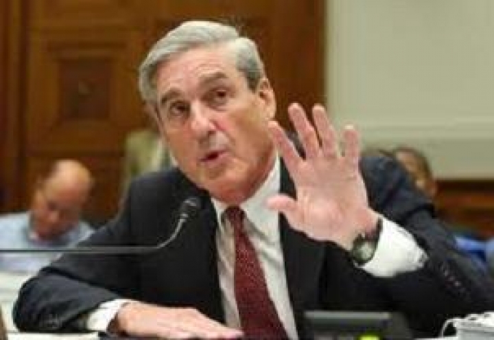 В Ригу прибыл глава ФБР Роберт Мюллер