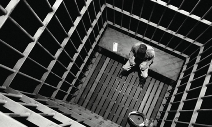 Бюро омбудсмена: заключенные находятся в «нечеловеческих условиях» (АУДИО)