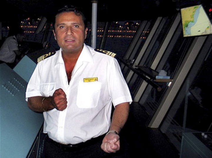 Капитана Costa Concordia уличили еще в одной аварии
