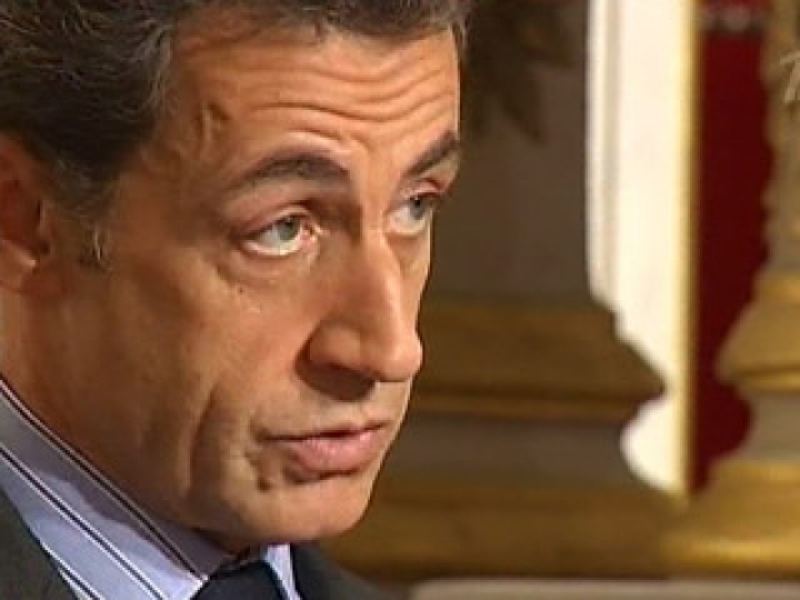 Президент Франции прибудет на место трагедии в Тулузе