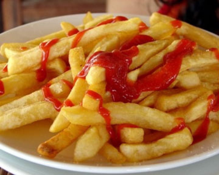 Из школ исчезнут сосиски и картошка фри
