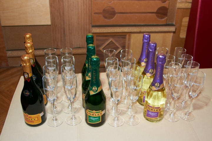 Латвийцы с водки переходят на вино