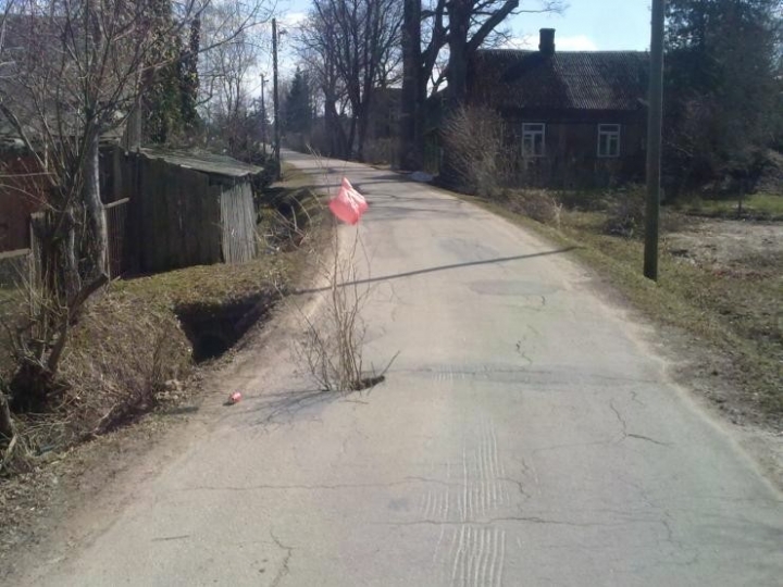 Эксперт: разрушена половина латвийских дорог