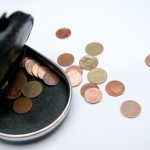 Прожиточный минимум вырос на 1 лат