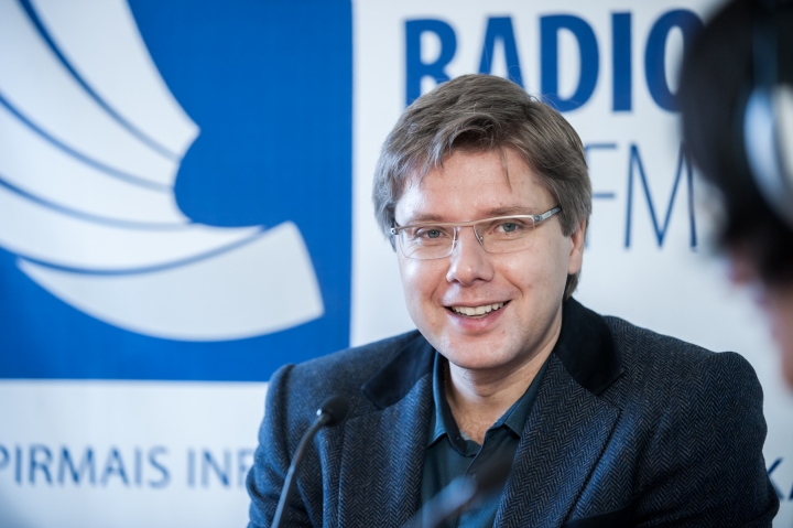 Ушаков: прекрасен каждый день, когда правительство не мешает работать