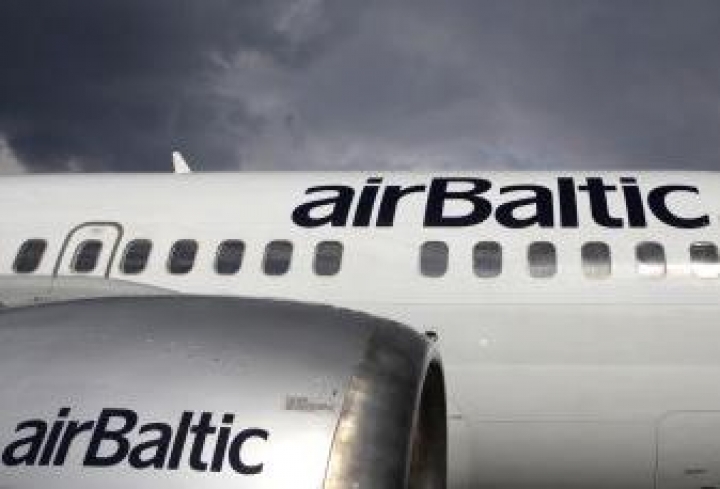 Летать с airBaltic станет дороже