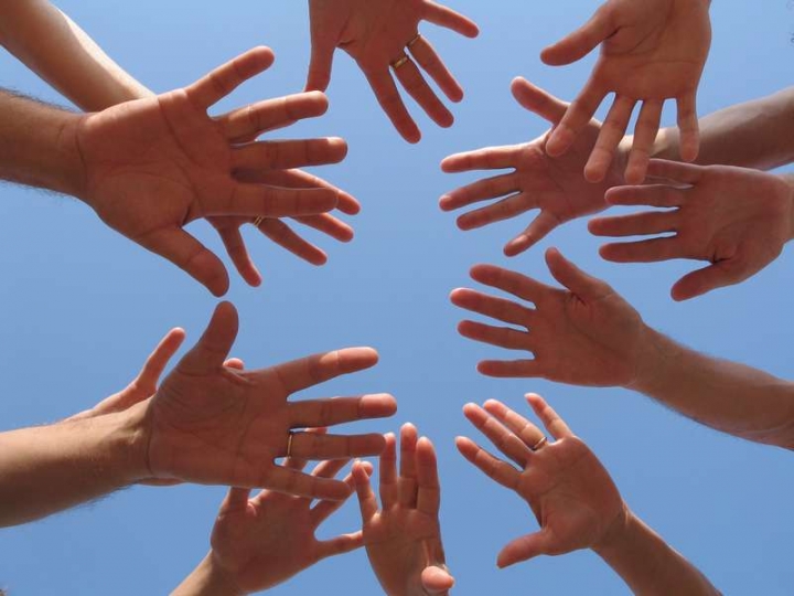 Меры по сплочению общества могут влететь в копеечку