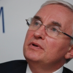 Советник Медведева: власти РФ не будут рисковать своим будущим из-за Латвии