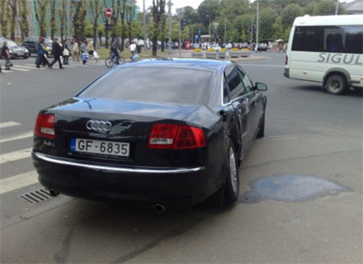 За ДТП, в котором пострадал премьер - два года условно