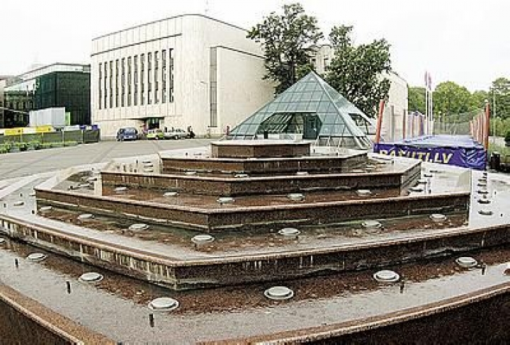 Первые фонтаны в Риге заработают к празднику 4 мая