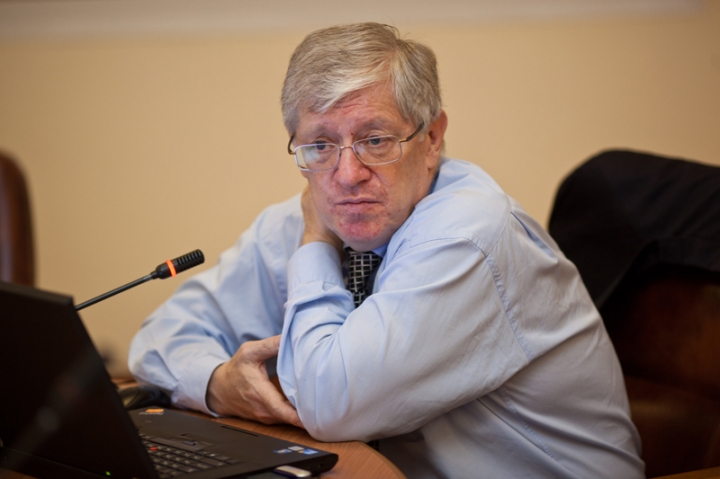 Российский аналитик: из России утекают мозги, из Латвии - рабочие руки