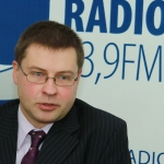 Премьер: прогноз МВФ - позитивный сигнал для Латвии