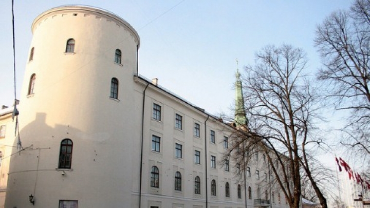 Левитс: нет причин менять порядок избрания президента