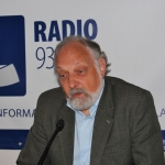 Экономист: мнение латвийцев о евро политиков не волнует (АУДИО)