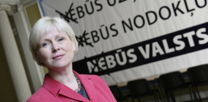 Яунземе-Гренде заподозрили в некомпетентности